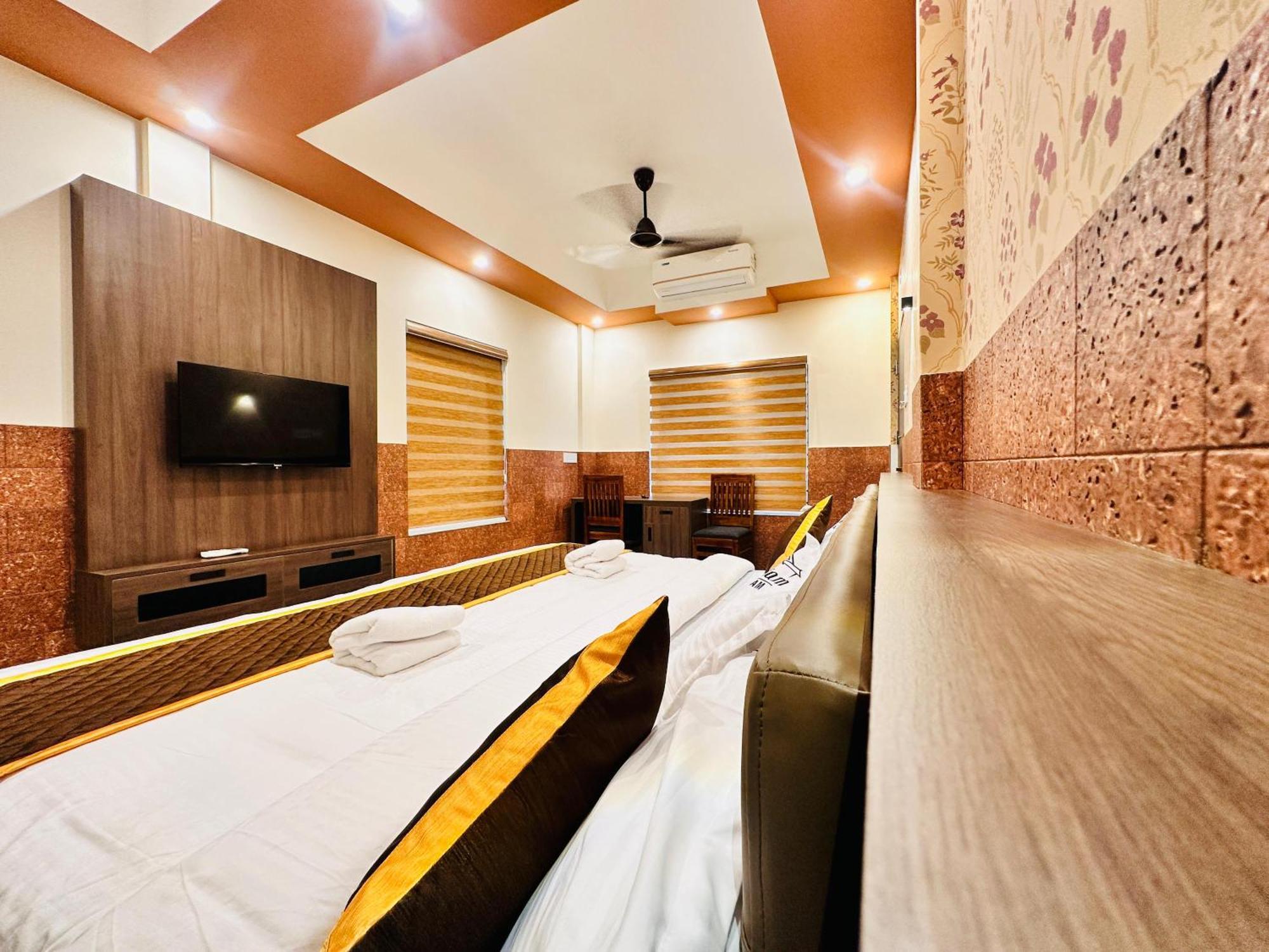 Kovilakam Achutham Guruvayur Exterior photo